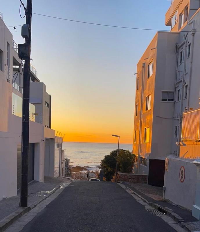 To Let 1 Bedroom Property for Rent in Bantry Bay Western Cape